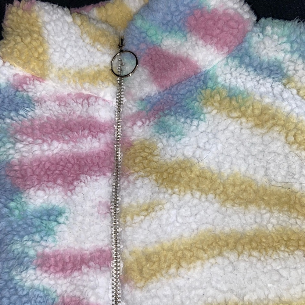 Cropped Sweater - Picture 3 of 4